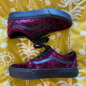 Vans Old Skool Velvet Platform Skate Shoe